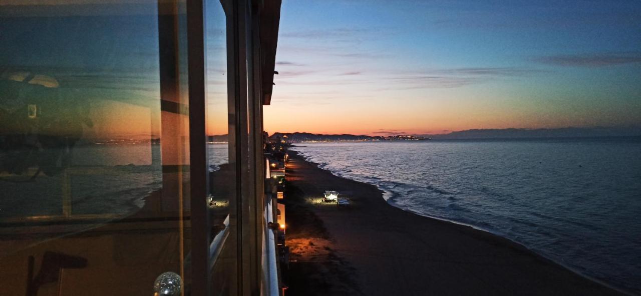 Sunset Room At Front Beach - Habitacion En La Playa Piso Privado Тавернес де Валдигна Екстериор снимка