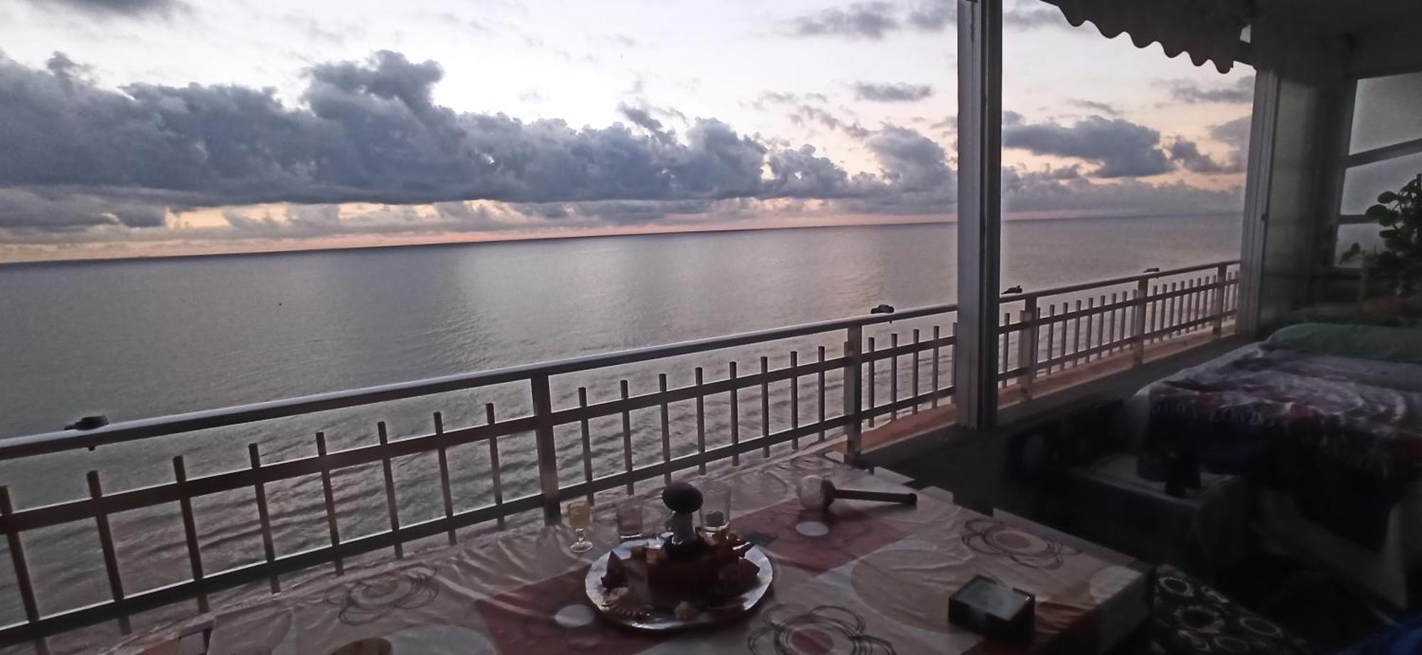 Sunset Room At Front Beach - Habitacion En La Playa Piso Privado Тавернес де Валдигна Екстериор снимка