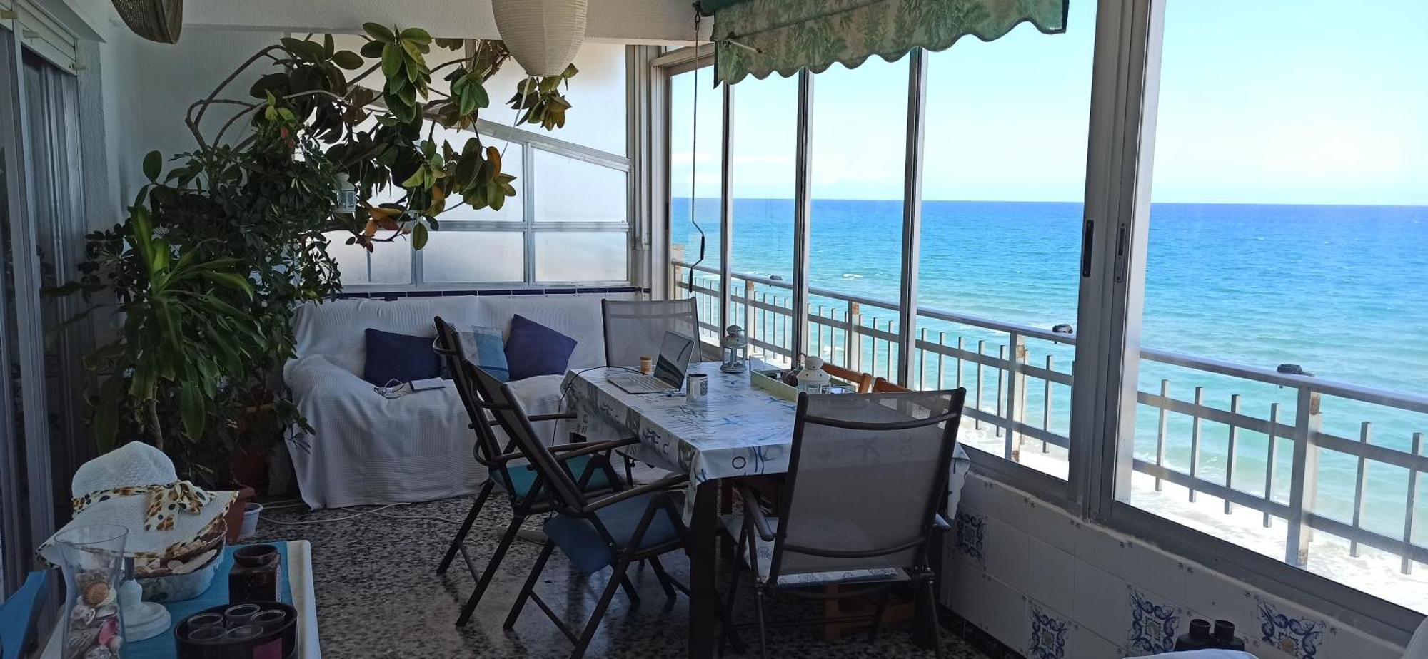 Sunset Room At Front Beach - Habitacion En La Playa Piso Privado Тавернес де Валдигна Екстериор снимка