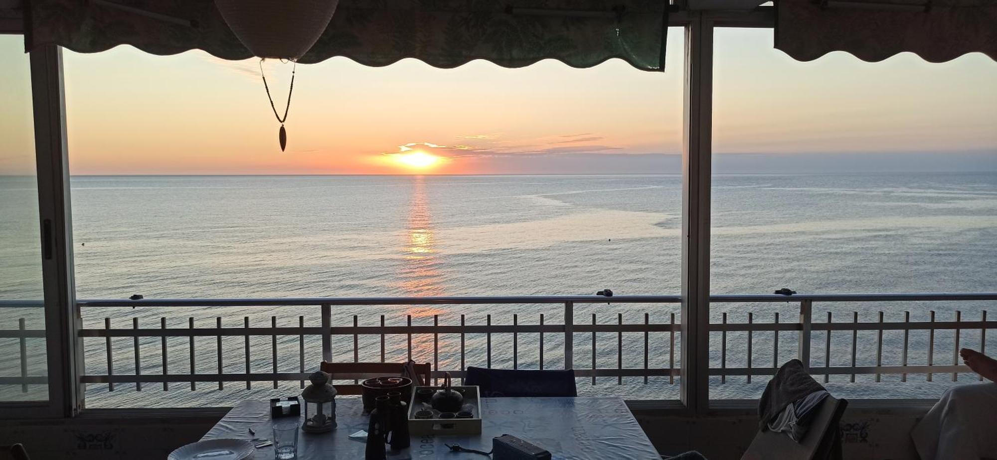 Sunset Room At Front Beach - Habitacion En La Playa Piso Privado Тавернес де Валдигна Екстериор снимка